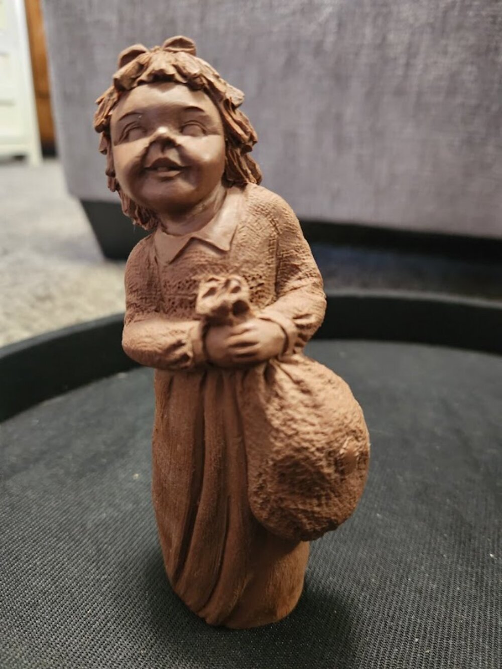 Girl with a Sack / Traveling Girl" from the 1991 TnT folk art series